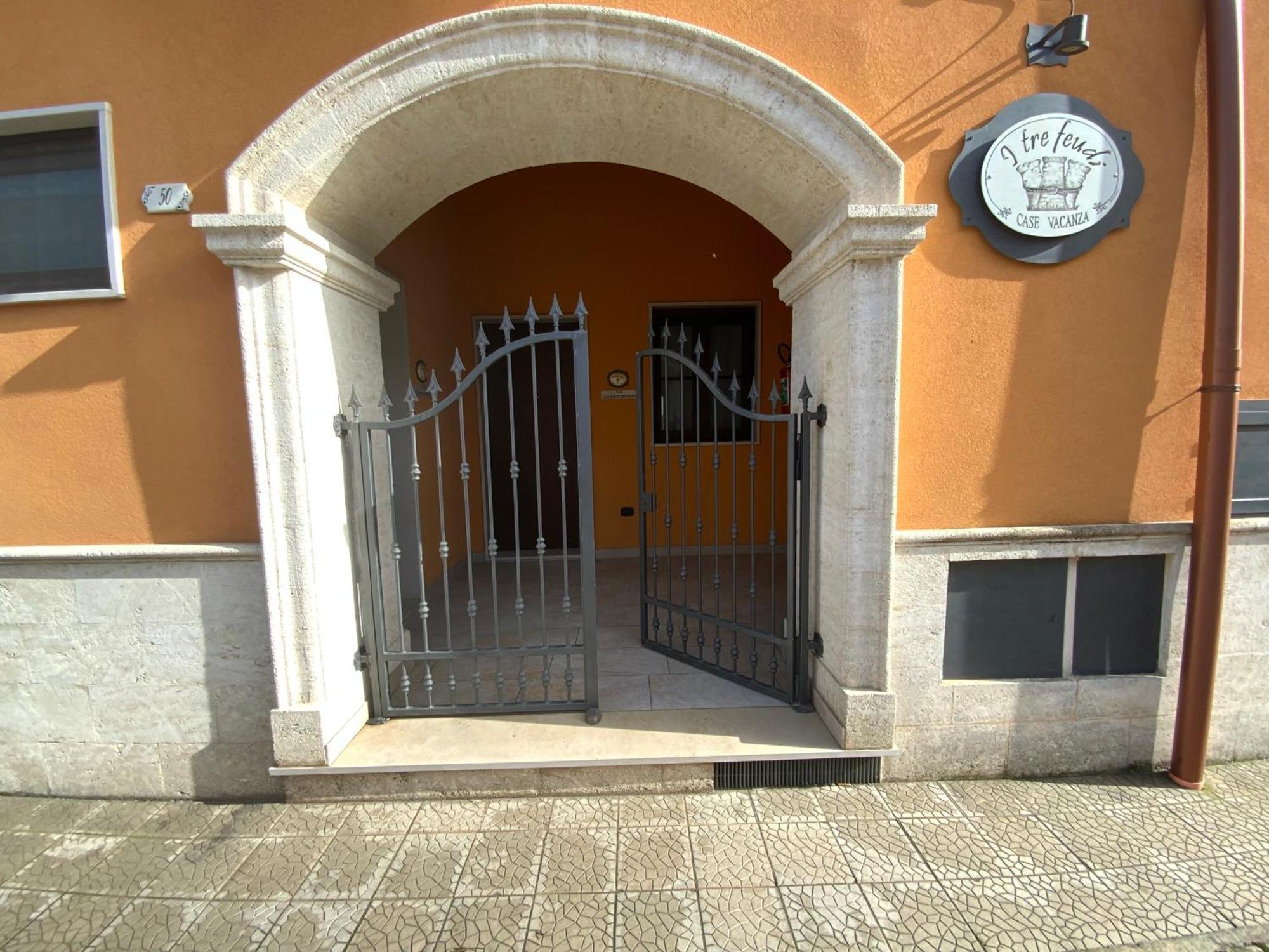 I Tre Feudi - Casa Vacanza Avetrana Exterior photo